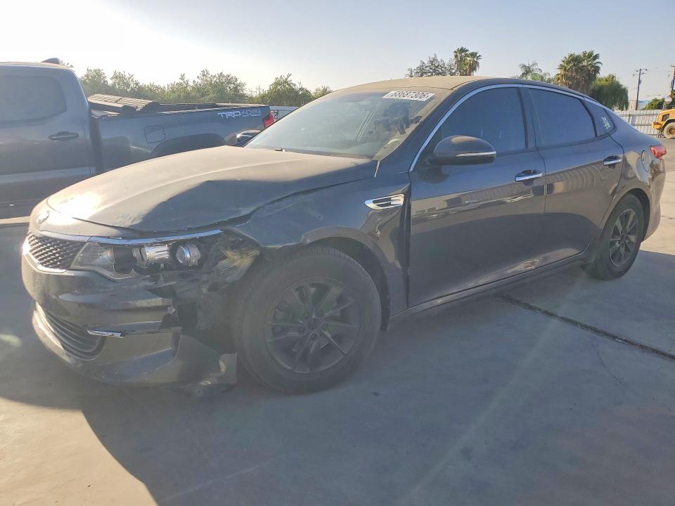 2017 Kia Optima მანქანა იყიდება აუქციონზე, vin: KNAGT4L34H5163815, აუქციონის ნომერი: 68687306