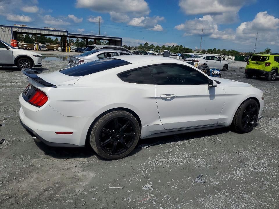 Продаж на аукціоні авто 2018 Ford Mustang, vin: 1FA6P8TH2J5106028, номер лоту: 68253256