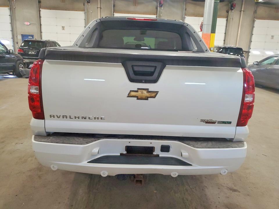 Продажа на аукционе авто 2011 Chevrolet Avalanche, vin: 3GNTKGE39BG232654, номер лота: 69752656