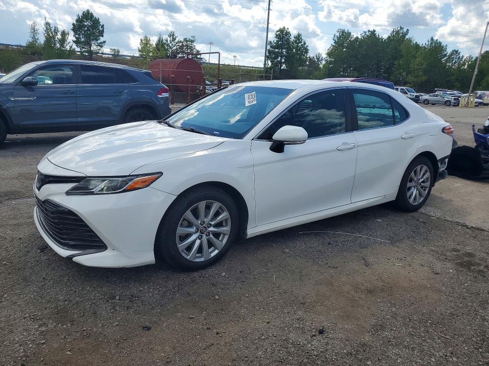 Продаж на аукціоні авто 2018 Toyota Camry, vin: 4T1B11HK4JU512478, номер лоту: 68558136
