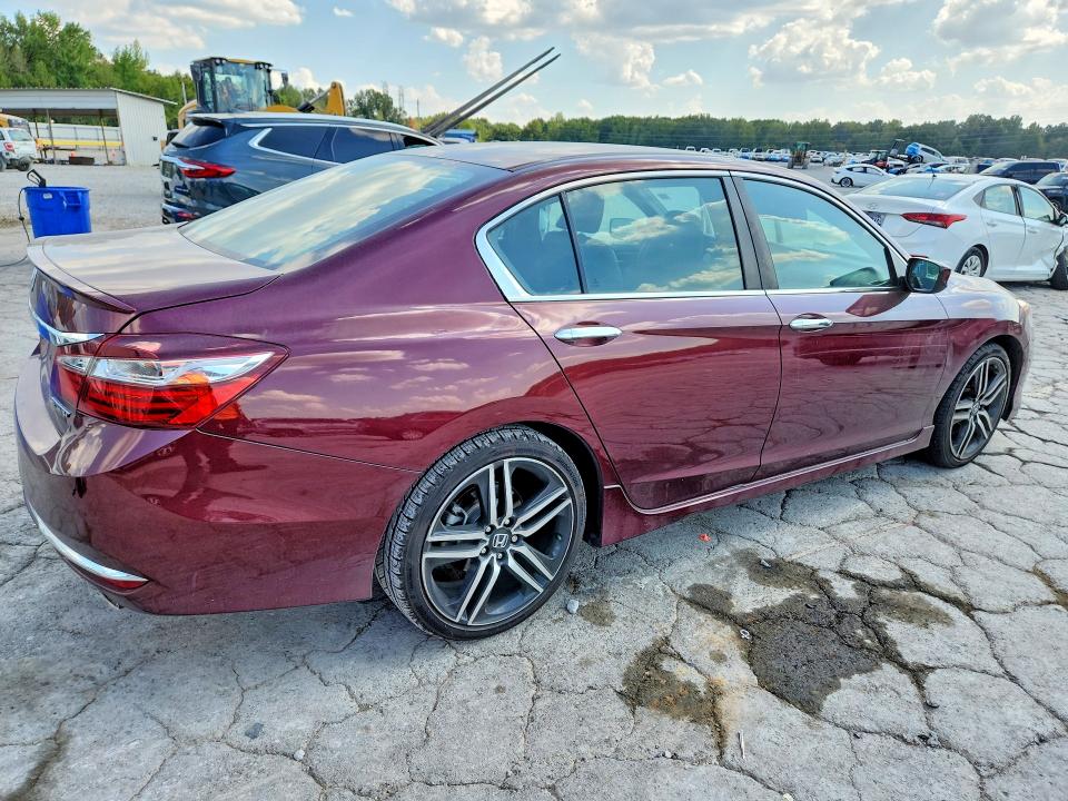 69069186 :رقم المزاد ، 1HGCR2F52HA023305 vin ، 2017 Honda Accord مزاد بيع