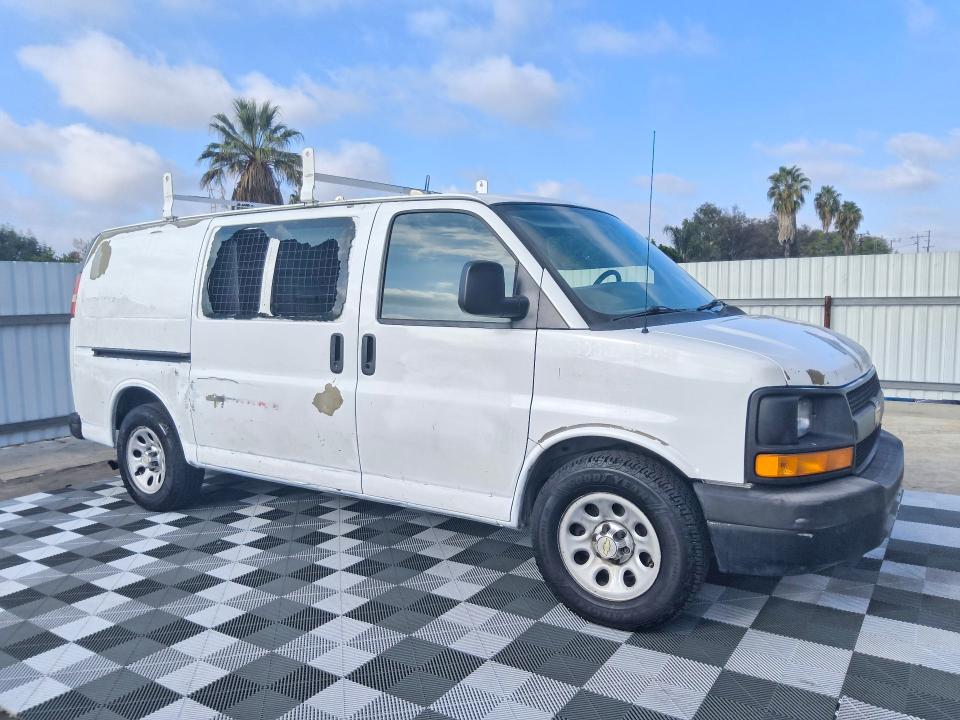67372196 :رقم المزاد ، 1GCSGAFX4C1144955 vin ، 2012 Chevrolet Express G1500 مزاد بيع