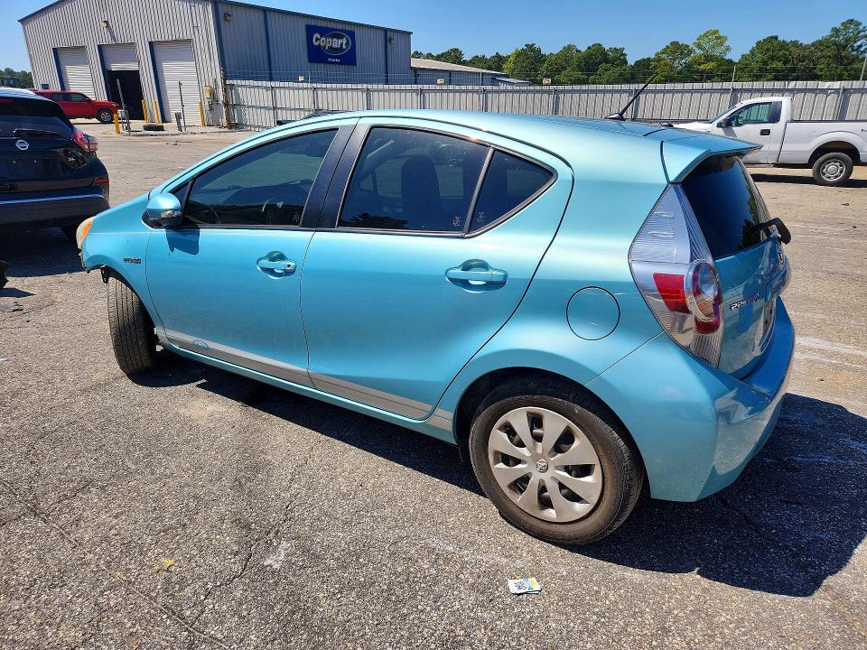 2014 Toyota Prius C მანქანა იყიდება აუქციონზე, vin: JTDKDTB3XE1064974, აუქციონის ნომერი: 69185436