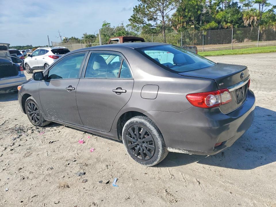 69726686 :رقم المزاد ، 2T1BU4EE7BC669268 vin ، 2011 Toyota Corolla مزاد بيع