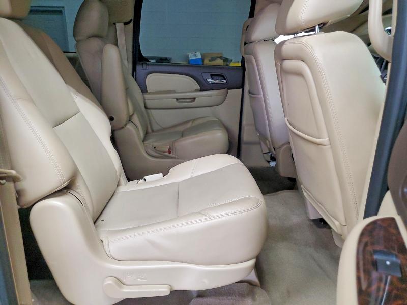 68813906 :رقم المزاد ، 1GKS2MEF9DR161976 vin ، 2013 Gmc Yukon Xl مزاد بيع
