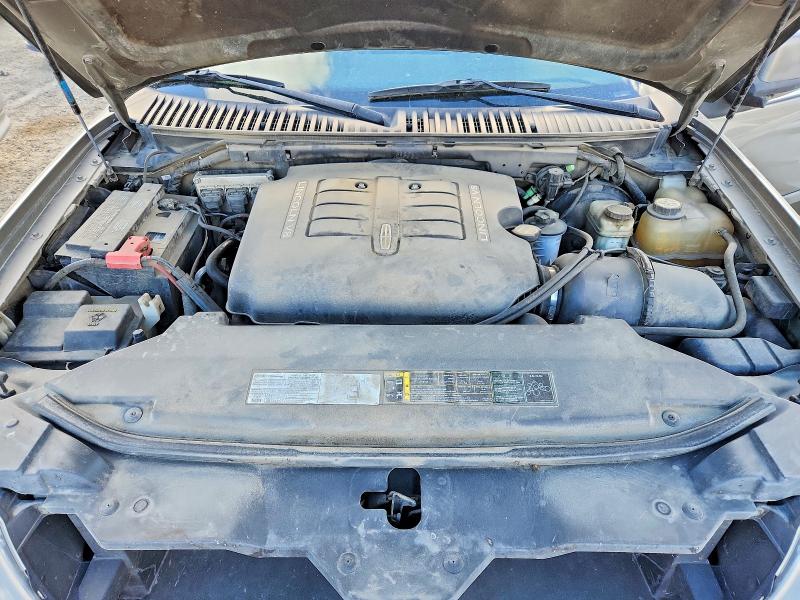Продажа на аукционе авто 2003 Lincoln Navigator, vin: 5LMFU28R63LJ48811, номер лота: 70217126