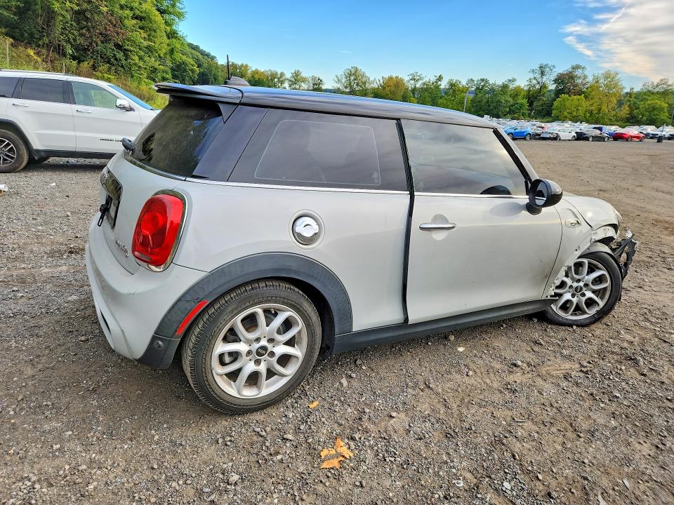 Продажа на аукционе авто 2015 Mini Cooper, vin: WMWXP7C58F2A39586, номер лота: 69973636