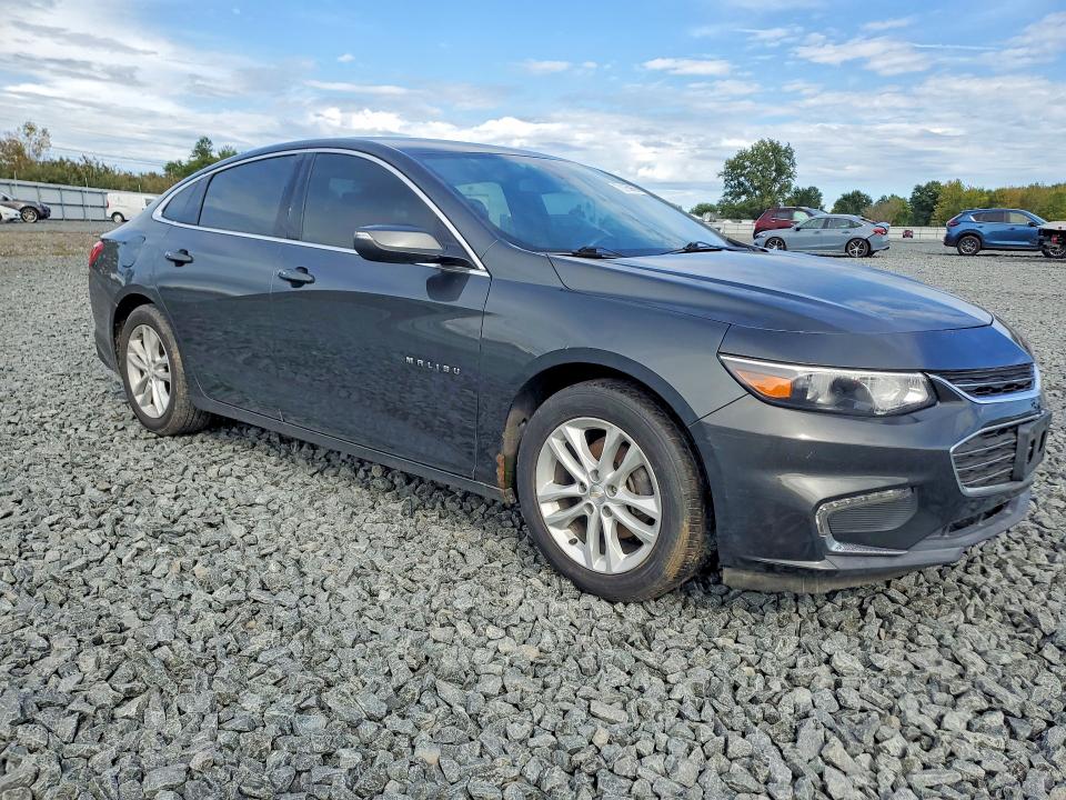 70165966 :رقم المزاد ، 1G1ZD5ST4JF110587 vin ، 2018 Chevrolet Malibu مزاد بيع