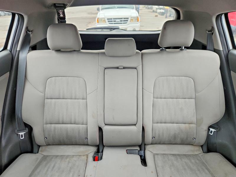 68860816 :رقم المزاد ، KNDPMCAC6H7276070 vin ، 2017 Kia Sportage مزاد بيع