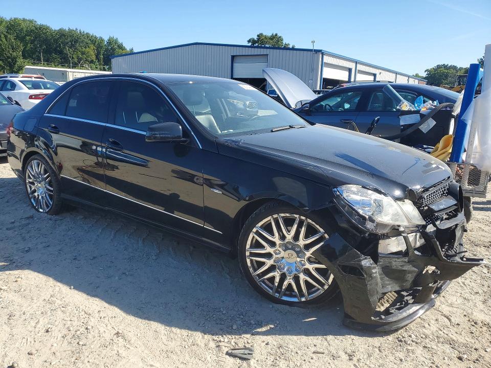 68764406 :رقم المزاد ، WDDHF8JB0CA631531 vin ، 2012 Mercedes-benz E مزاد بيع