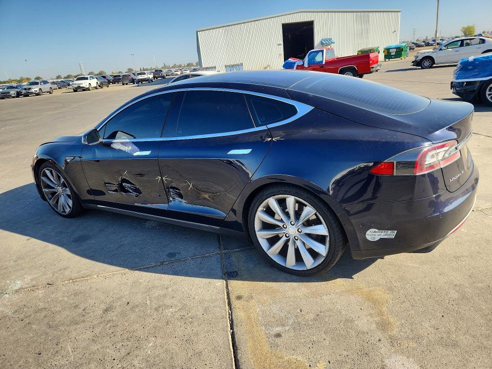 Продажа на аукционе авто 2014 Tesla Model S, vin: 5YJSA1H18EFP57133, номер лота: 59409906