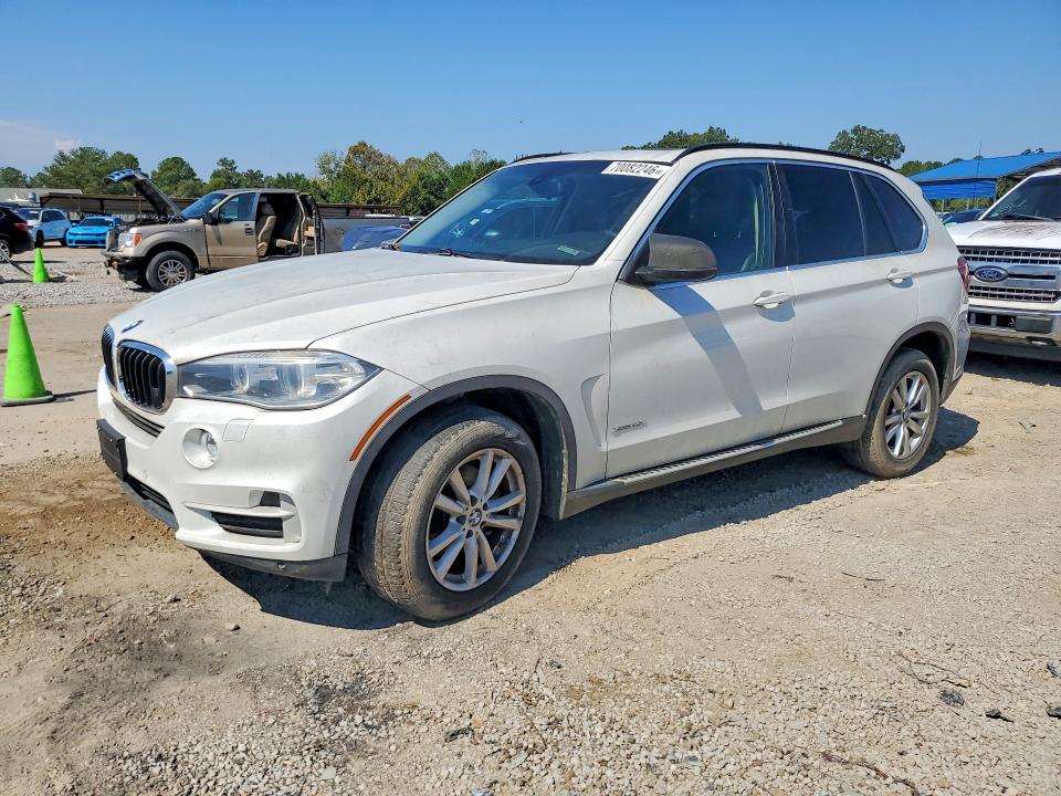 70082246 :رقم المزاد ، 5UXKR0C54F0K63265 vin ، 2015 Bmw X5 مزاد بيع