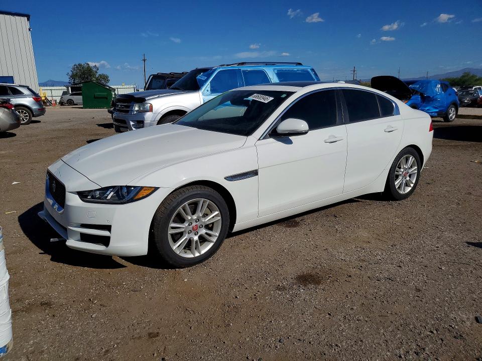 Продаж на аукціоні авто 2017 Jaguar Xe, vin: SAJAD4BG6HA965821, номер лоту: 68600946