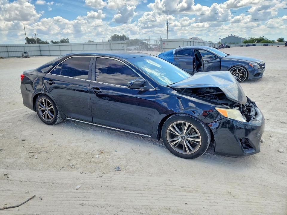 68184686 :رقم المزاد ، 4T4BF1FK1ER423113 vin ، 2014 Toyota Camry مزاد بيع