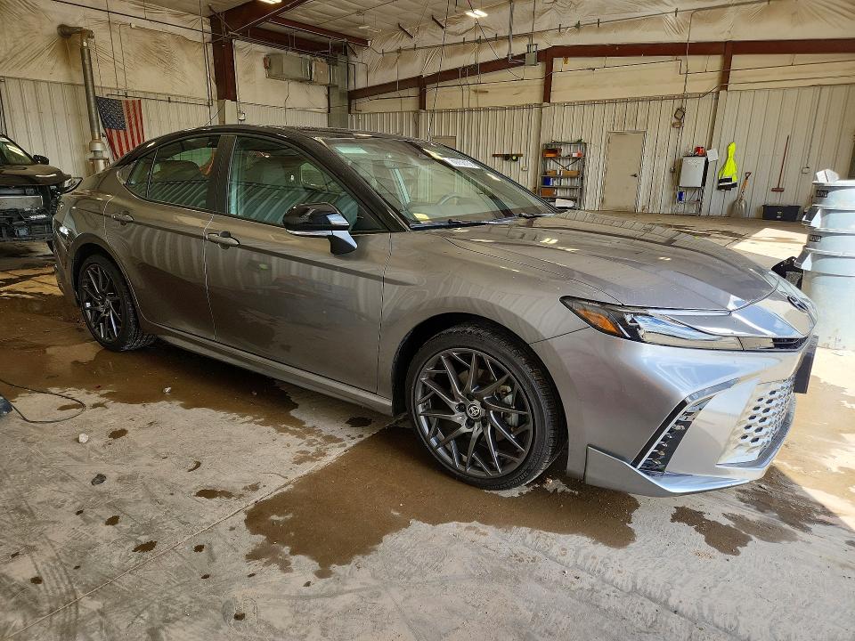 Продажа на аукционе авто 2026 Toyota Camry, vin: 4T1DBADK7TU542749, номер лота: 69758136