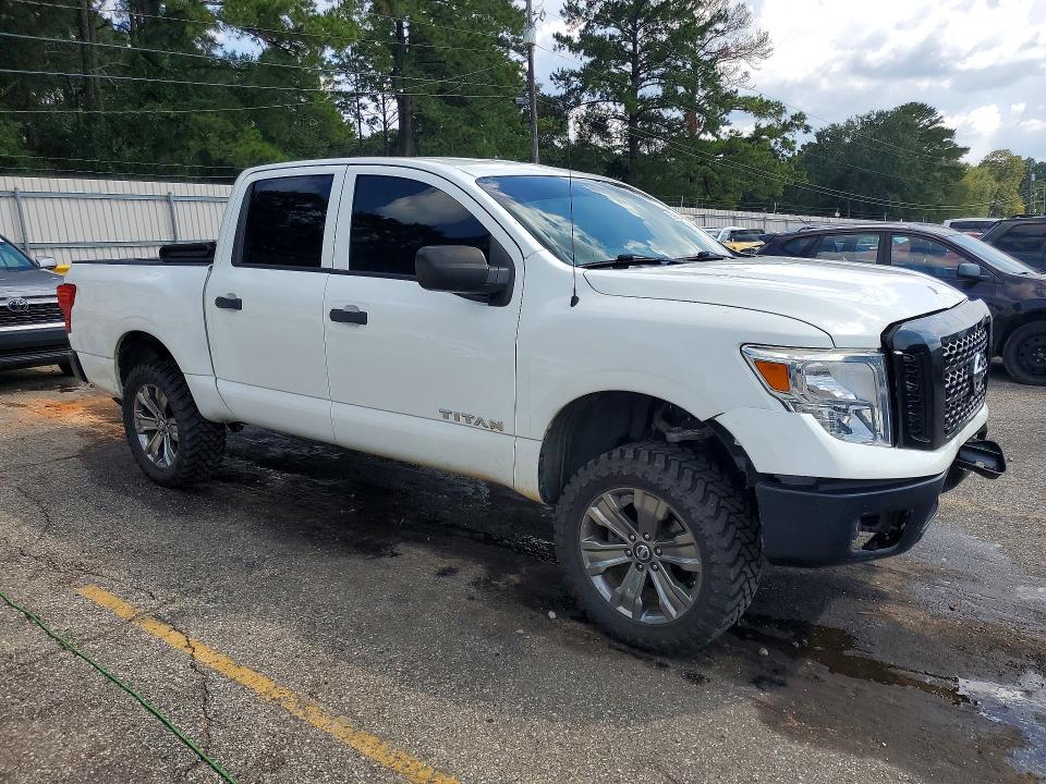 2017 Nissan Titan მანქანა იყიდება აუქციონზე, vin: 1N6AA1EJ9HN556697, აუქციონის ნომერი: 69364366