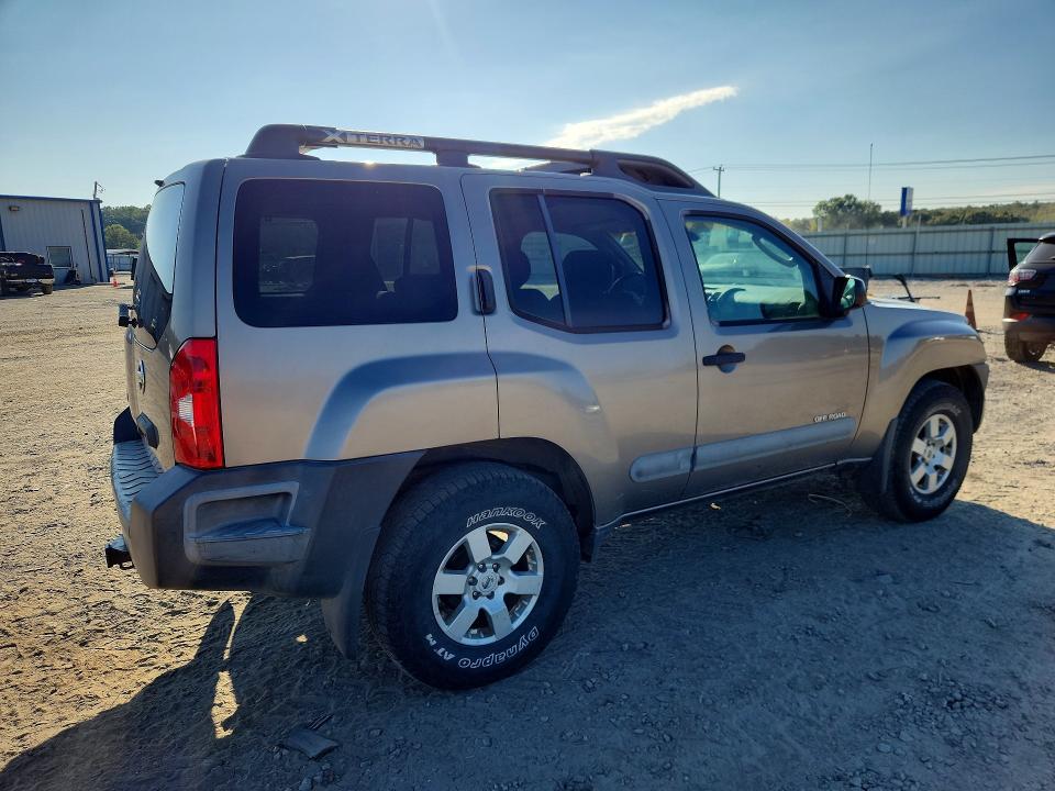 2005 Nissan Xterra მანქანა იყიდება აუქციონზე, vin: 5N1AN08W55C654573, აუქციონის ნომერი: 70108376