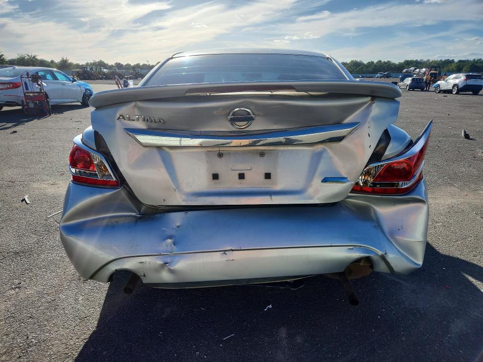 2013 Nissan Altima მანქანა იყიდება აუქციონზე, vin: 1N4AL3AP1DN456581, აუქციონის ნომერი: 70135926