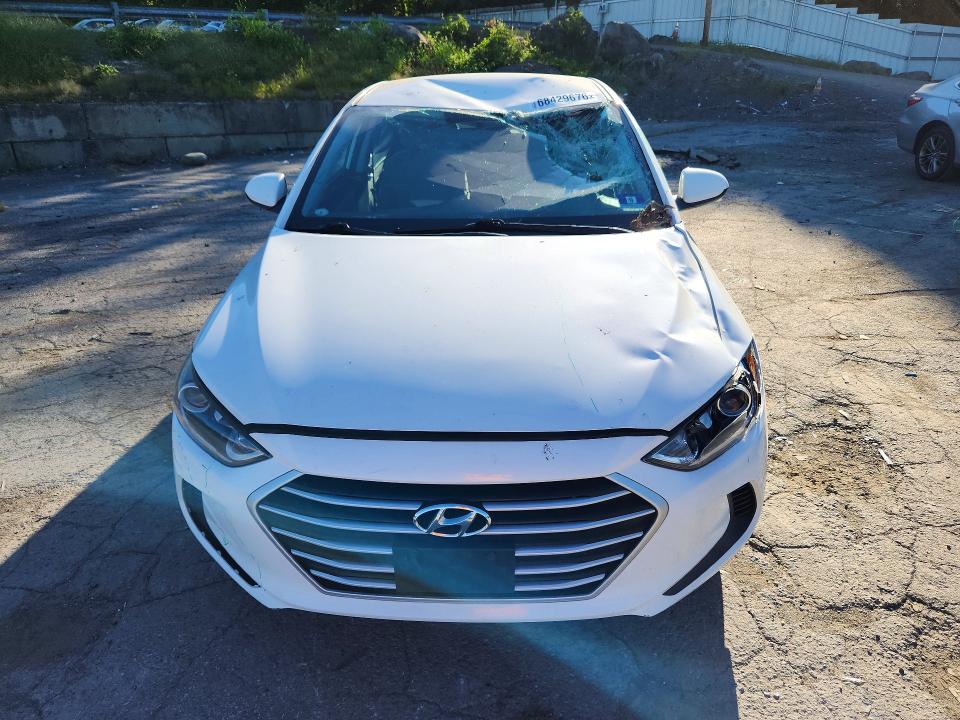 2017 Hyundai Elantra მანქანა იყიდება აუქციონზე, vin: 5NPD74LF3HH113864, აუქციონის ნომერი: 68429676