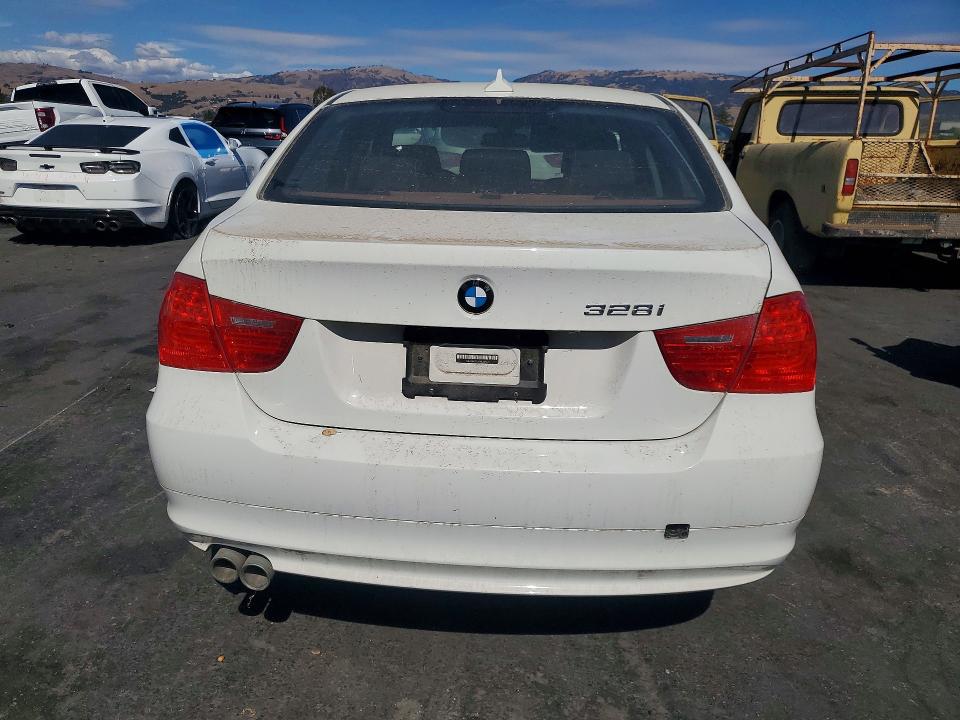 67478906 :رقم المزاد ، WBAPH57539NL80342 vin ، 2009 Bmw 328 مزاد بيع
