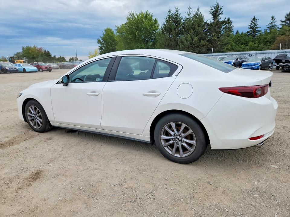 68189016 :رقم المزاد ، JM1BPBCL8N1505596 vin ، 2022 Mazda 3 مزاد بيع