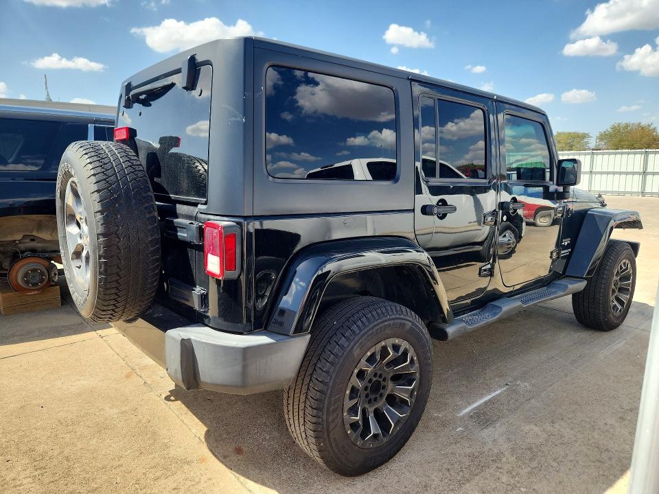 69357636 :رقم المزاد ، 1C4BJWEG3HL696314 vin ، 2017 Jeep Wrangler Unlimited مزاد بيع
