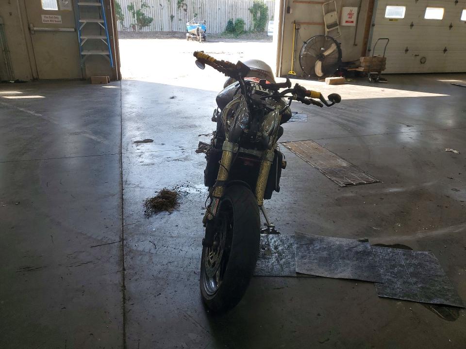 67197366 :رقم المزاد ، SMTD01NE58J339324 vin ، 2008 Triumph Motorcycle Street Triple مزاد بيع