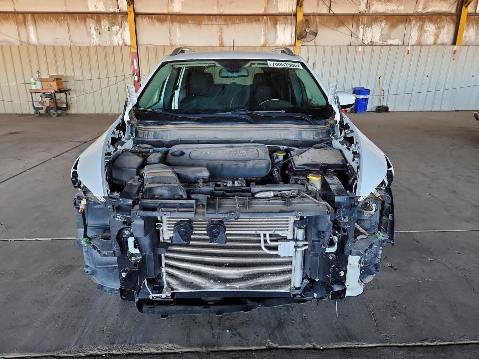 Продаж на аукціоні авто 2017 Jeep Cherokee, vin: 1C4PJLCB4HW668256, номер лоту: 70061906