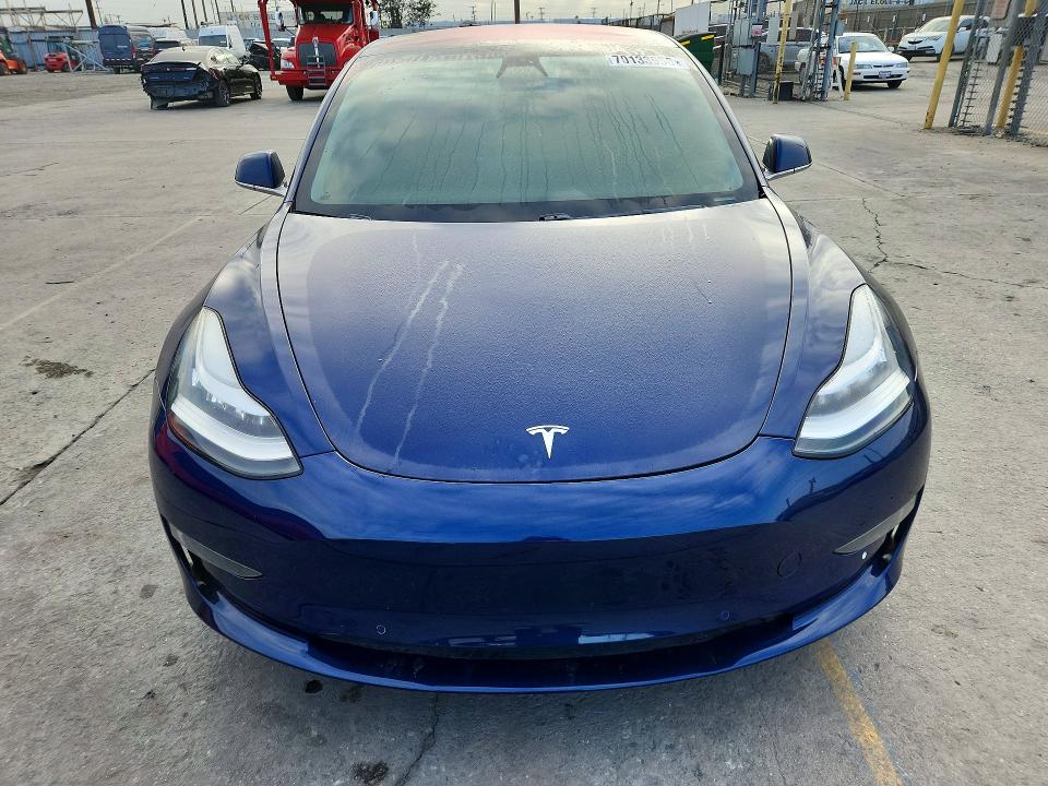 2019 Tesla Model 3 მანქანა იყიდება აუქციონზე, vin: 5YJ3E1EA6KF299360, აუქციონის ნომერი: 70133956