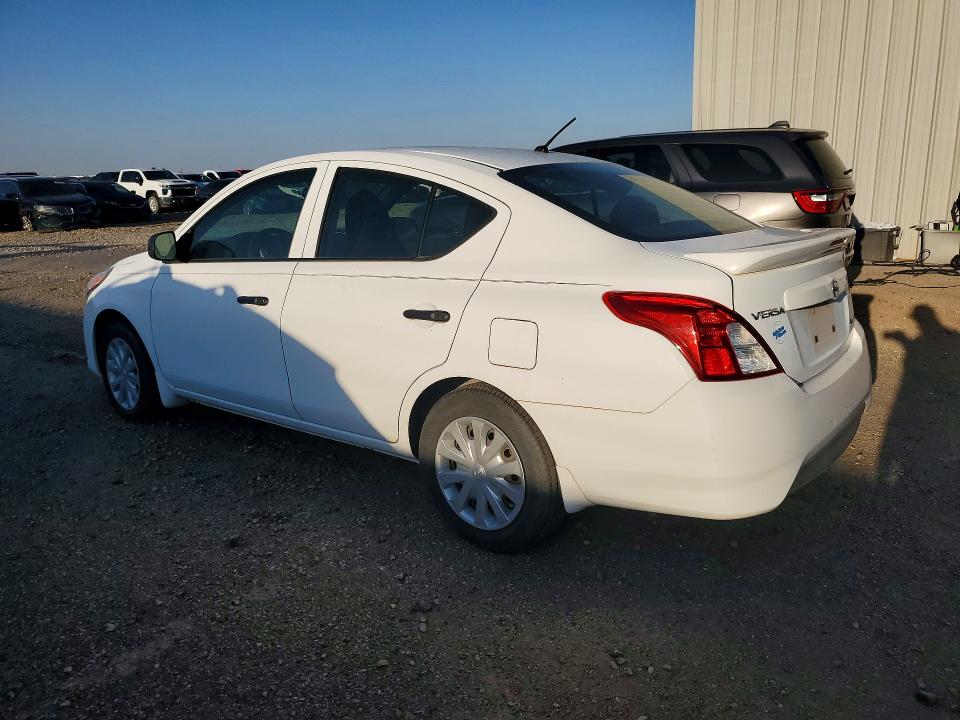 69787226 :رقم المزاد ، 3N1CN7AP7FL837829 vin ، 2015 Nissan Versa مزاد بيع