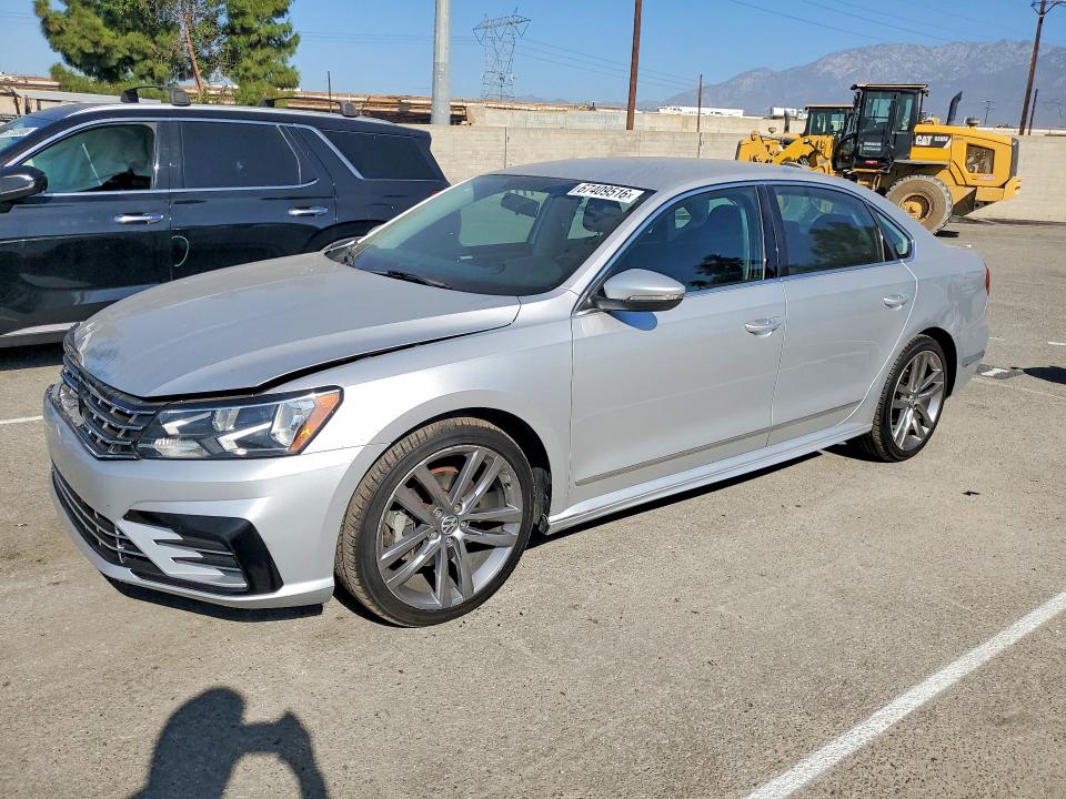 67409516 :رقم المزاد ، 1VWAT7A33GC044464 vin ، 2016 Volkswagen Passat مزاد بيع
