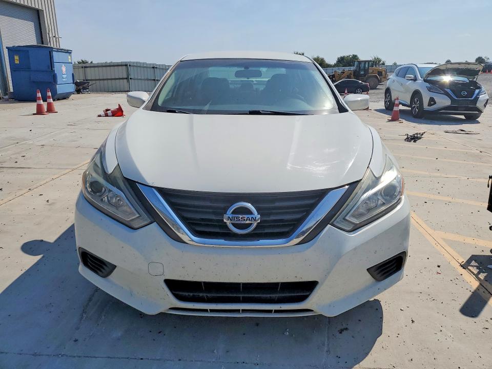 Продаж на аукціоні авто 2016 Nissan Altima, vin: 1N4AL3AP0GN313576, номер лоту: 68199736