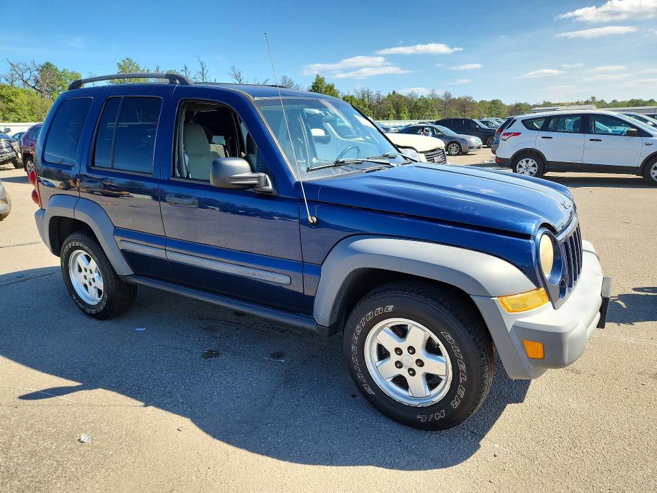 2005 Jeep Liberty მანქანა იყიდება აუქციონზე, vin: 1J4GL48K75W677144, აუქციონის ნომერი: 68040106