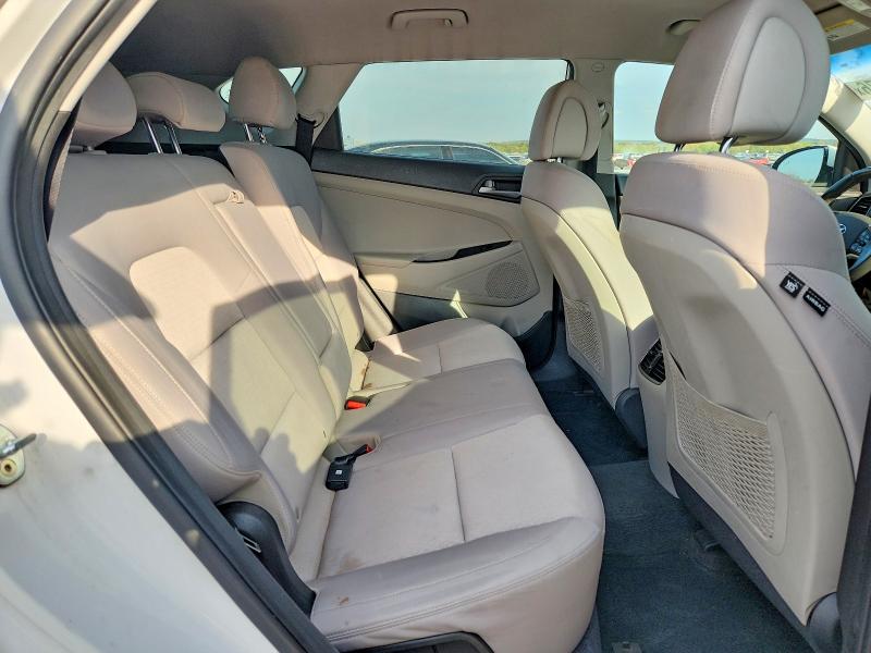 Продажа на аукционе авто 2017 Hyundai Tucson, vin: KM8J33A24HU449288, номер лота: 70420376