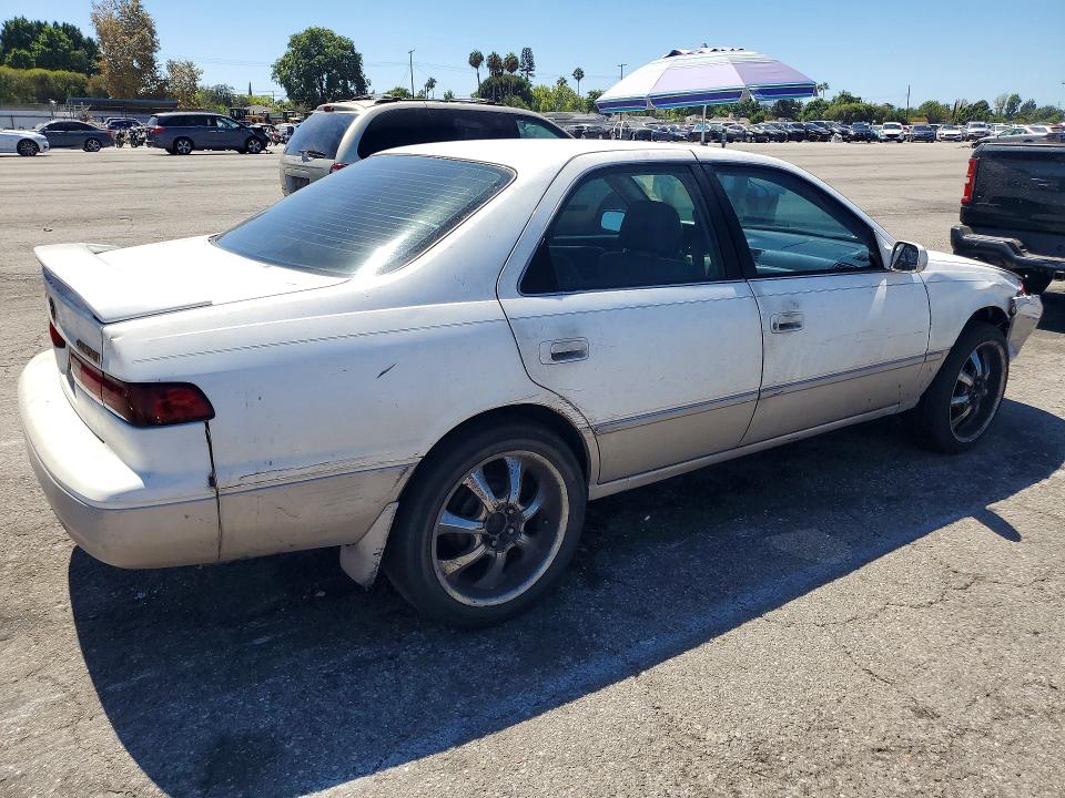66847686 :رقم المزاد ، 4T1BG22K4WU858762 vin ، 1998 Toyota Camry مزاد بيع