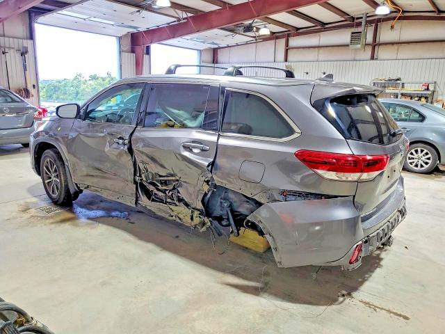 69096656 :رقم المزاد ، 5TDJZRFH6KS988459 vin ، 2019 Toyota Highlander مزاد بيع