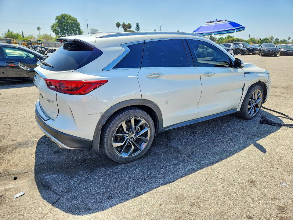 2021 Infiniti Qx50 მანქანა იყიდება აუქციონზე, vin: 3PCAJ5DA2MF127325, აუქციონის ნომერი: 69244296