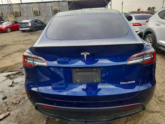 68063716 :رقم المزاد ، 7SAYGDEF0NF345494 vin ، 2022 Tesla Model Y مزاد بيع