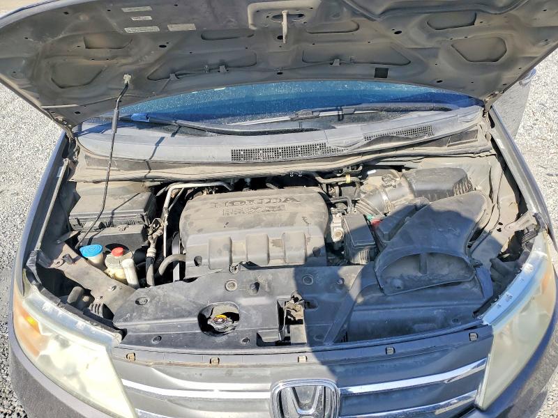 68973726 :رقم المزاد ، 5FNRL5H64BB103933 vin ، 2011 Honda Odyssey مزاد بيع