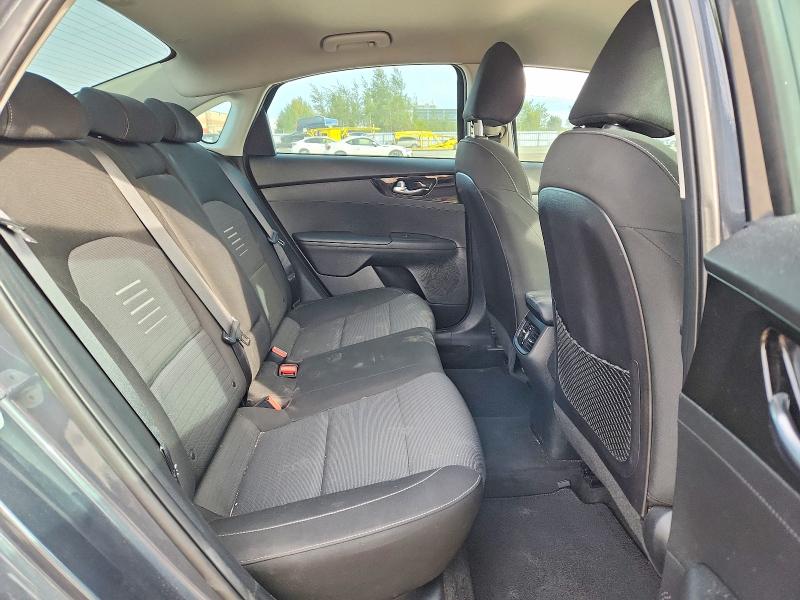 2021 Kia Forte მანქანა იყიდება აუქციონზე, vin: 3KPF54AD7ME367088, აუქციონის ნომერი: 69586286