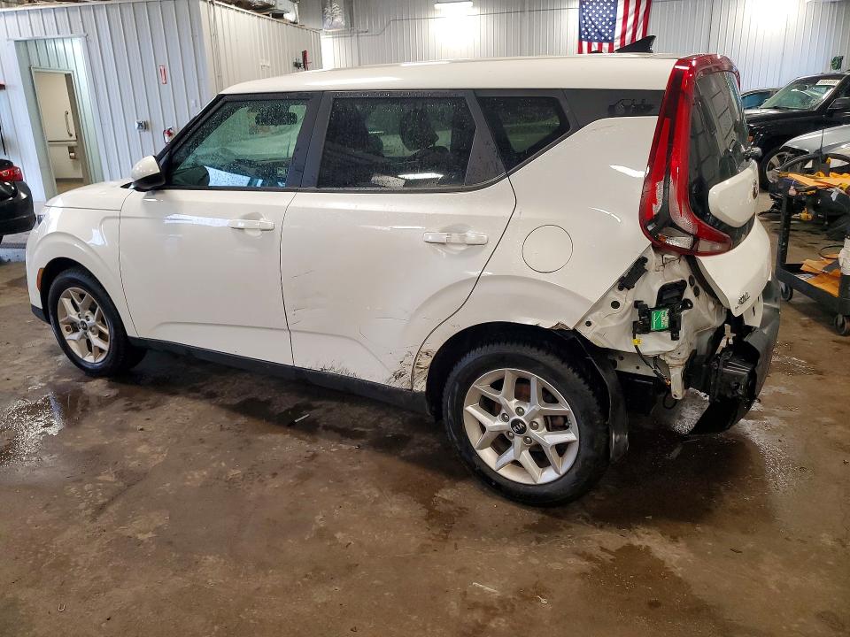 2021 Kia Soul მანქანა იყიდება აუქციონზე, vin: KNDJ23AU2M7129842, აუქციონის ნომერი: 69727516