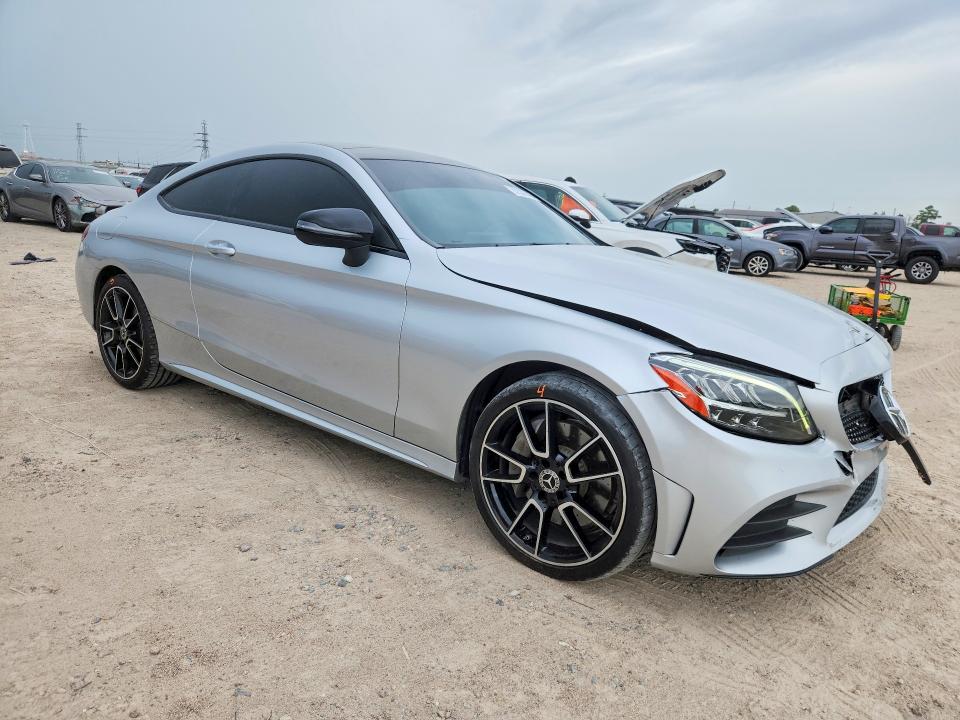 67332946 :رقم المزاد ، WDDWJ8EB2LF945457 vin ، 2020 Mercedes-benz C مزاد بيع