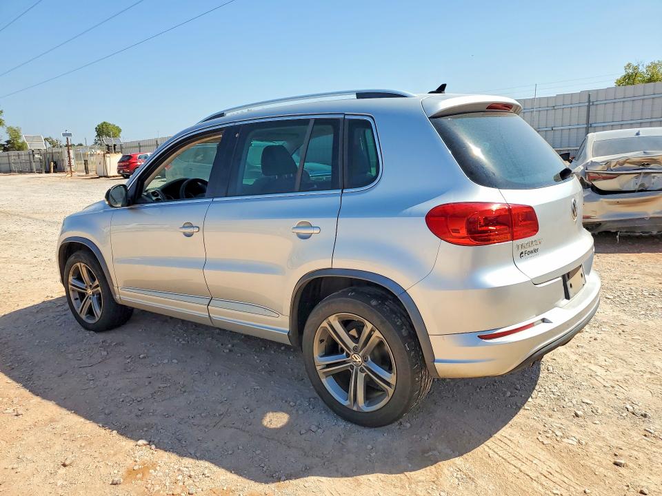 2017 Volkswagen Tiguan მანქანა იყიდება აუქციონზე, vin: WVGUV7AX4HK018357, აუქციონის ნომერი: 67872326