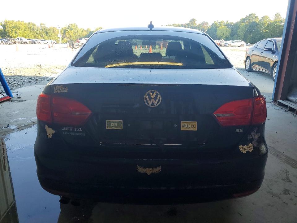 68219806 :رقم المزاد ، 3VWD17AJ7EM431080 vin ، 2014 Volkswagen Jetta مزاد بيع