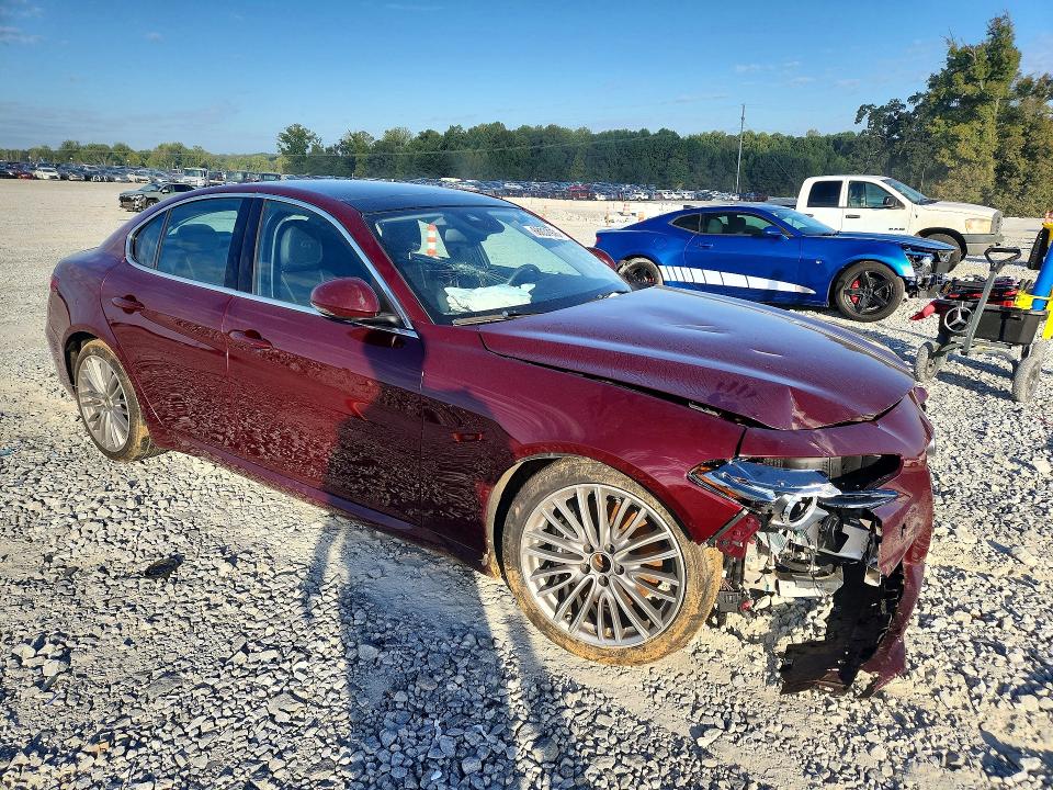 68037976 :رقم المزاد ، ZARFAMBN9K7612124 vin ، 2019 Alfa Romeo Giulia مزاد بيع