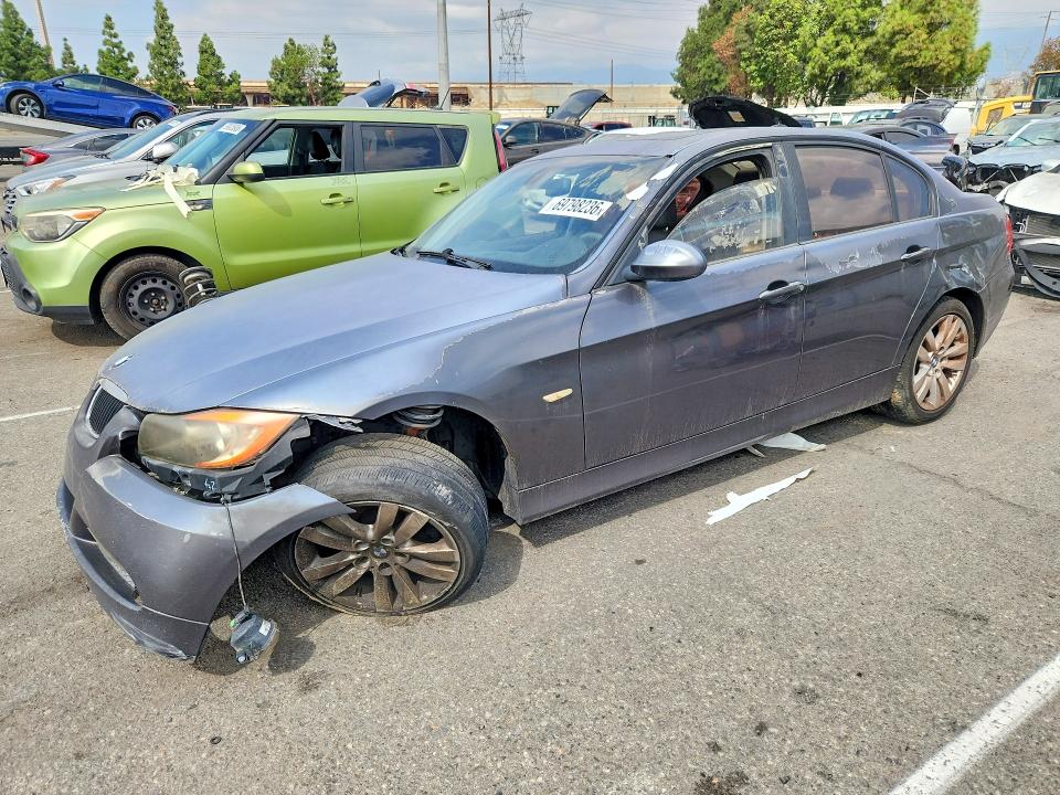 2007 Bmw 328 მანქანა იყიდება აუქციონზე, vin: WBAVC53597FZ75540, აუქციონის ნომერი: 69798236