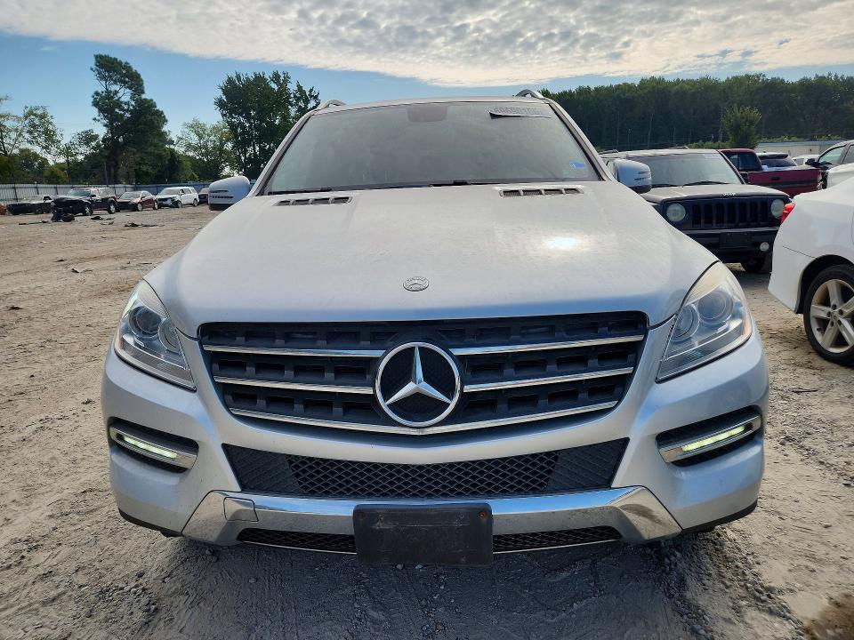 69690106 :رقم المزاد ، 4JGDA5HB0CA035178 vin ، 2012 Mercedes-benz Ml مزاد بيع