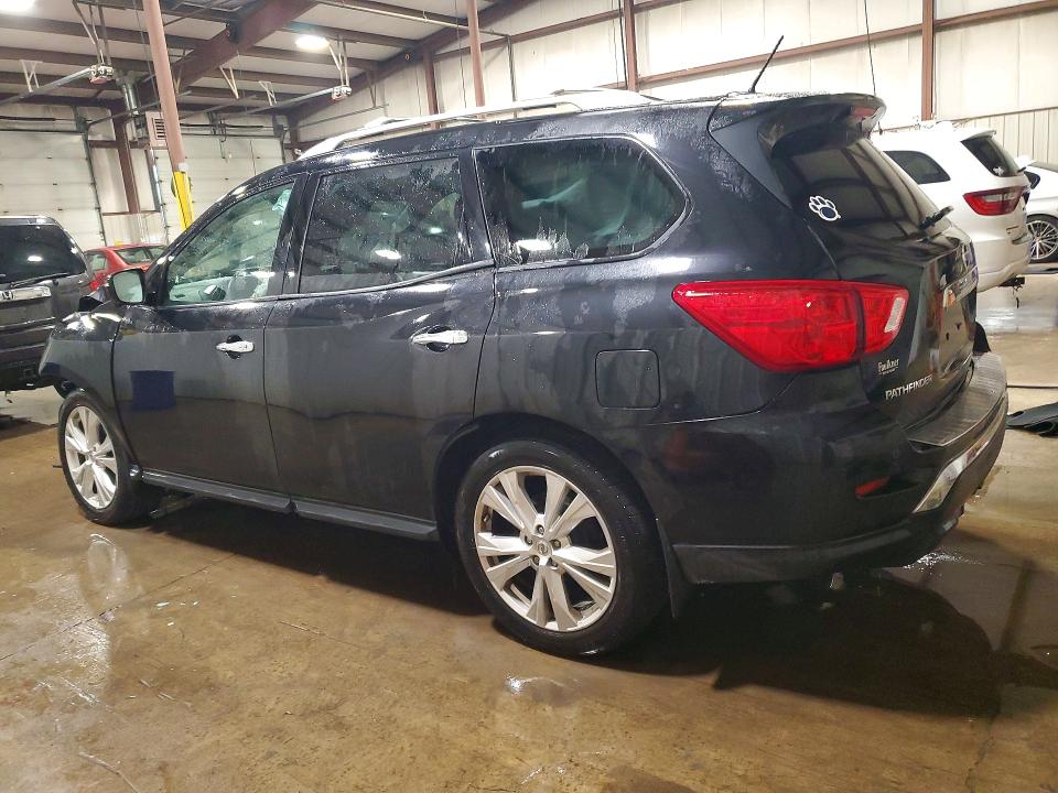 71086126 :رقم المزاد ، 5N1DR2MM7JC679258 vin ، 2018 Nissan Pathfinder مزاد بيع