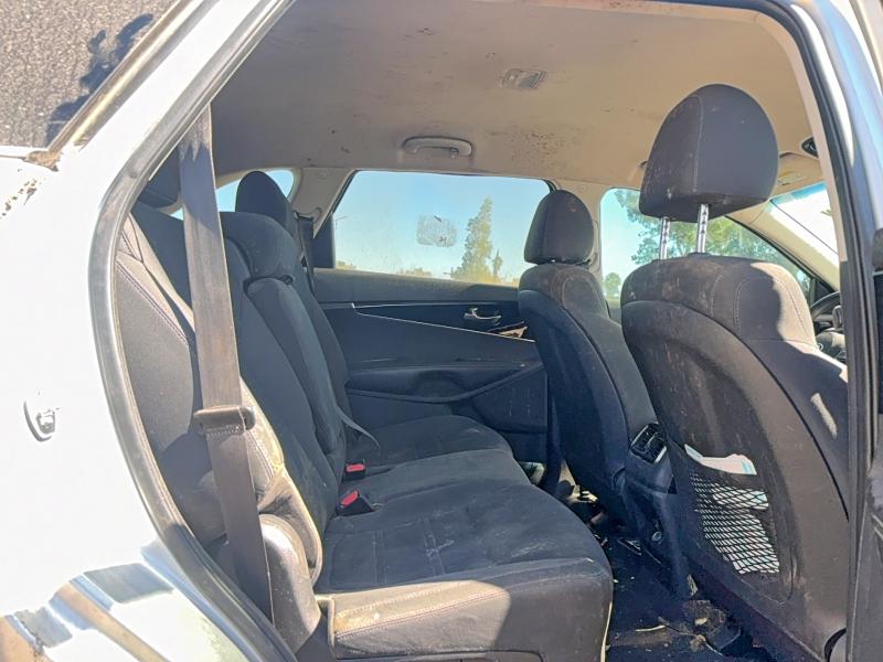 Продаж на аукціоні авто 2020 Kia Sorento, vin: 5XYPG4A38LG708280, номер лоту: 70024176