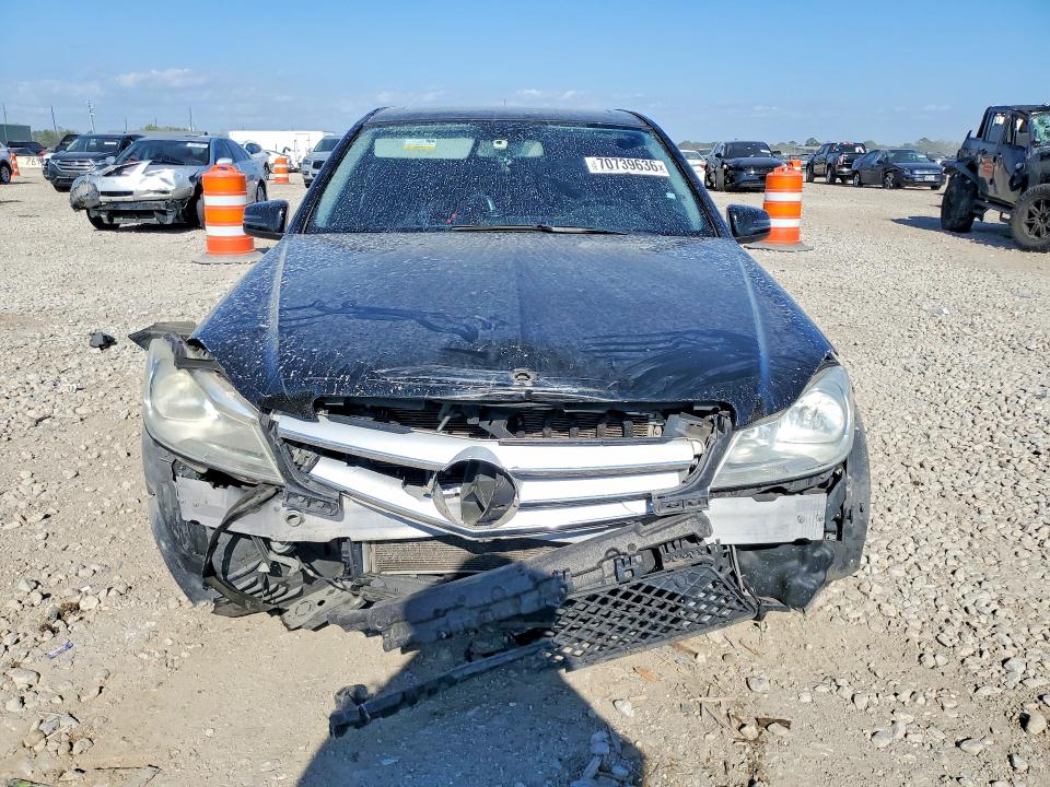 Продаж на аукціоні авто 2012 Mercedes-benz C, vin: WDDGF8BBXCA655636, номер лоту: 70739636
